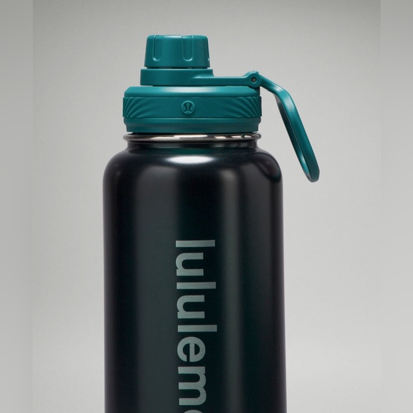 🍋 Lululemon Back To Life Sports Bottle 32 oz., *Shine, NWT - Picture 7 of 14